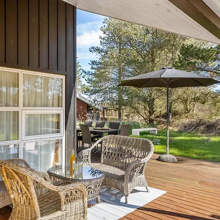 Rickmer - 1-9km From The Sea By Interhome *